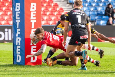 Salford Red Devils takımından Amir Bourouh, 25 Şubat 202 'de Salford Community Stadyumu' nda oynanan Betfred Süper Lig karşılaşmasında Salford Red Devils Castleford Tigers 'a karşı oynuyor.