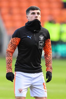 Blackpool takımından Albie Morgan 24 Şubat 202 'de Bloomfield Road, Blackpool' da oynanan Blackpool-Bolton Wanderers maçında oynanan maç öncesi ısınma maçında