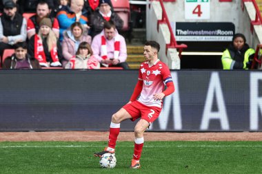 Barnsley 'den Jordan Williams 24 Şubat 202' de İngiltere 'nin Oakwell kentinde oynanan Sky Bet 1 karşılaşmasında Barnsley - Derby County maçında