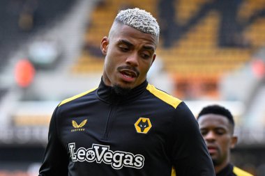 Wolverhampton Wanderers 'dan Mario Lemina Premier League maçında ısınma turunda Wolverhampton Wanderers, Sheffield United' a karşı Molineux, Wolverhampton, Birleşik Krallık 'ta 25 Şubat 202' de