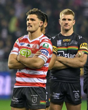 Nathan Cleary, Wigan Warriors - Penrith Panthers maçı sırasında 24 Şubat 202 'de Wigan, İngiltere' de oynanan Wigan Stadyumu 'nda üzüntüsünü tam zamanlı olarak gösteriyor.