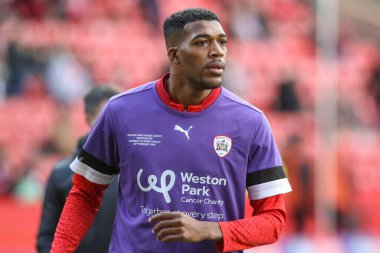 Barnsley 'li Donovan Pines 24 Şubat 202' de Oakwell, Barnsley, İngiltere 'de oynanan Sky Bet 1 karşılaşmasında maç öncesi ısınma maçında