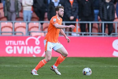 Blackpool takımından Matthew Pennington 24 Şubat 202 'de Bloomfield Road, Blackpool' da oynanan Blackpool - Bolton Wanderers maçında