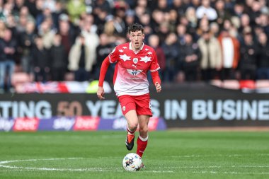 Barnsley 'li Mal de Gevigney, 24 Şubat 202' de Oakwell, Barnsley, İngiltere 'de oynanan Sky Bet Ligi 1 karşılaşmasında topla birlikte. 