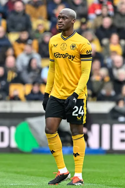 Wolverhampton Wanderers 'dan Toti Gomes Premier League maçında Wolverhampton Wanderers, Sheffield United' a karşı Molineux, Wolverhampton, Birleşik Krallık 'ta, 25 Şubat 202