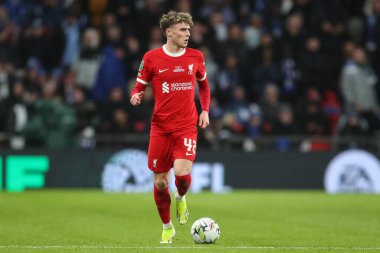 Liverpool 'dan Bobby Clark, 25 Şubat 202' de Wembley Stadyumu 'nda oynanan Chelsea-Liverpool Carabao Kupası final maçında topla birlikte.