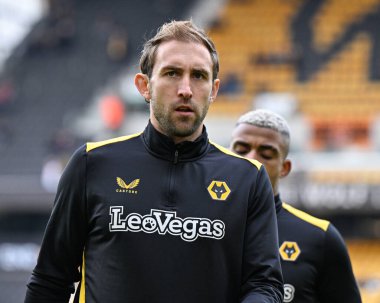 Wolverhampton Wanderers takımından Craig Dawson, Premier League maçında Wolverhampton Wanderers 'a karşı Molineux, Wolverhampton, Birleşik Krallık' ta 25 Şubat 202 'de oynanan maçta ısındı.