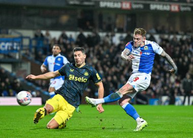 Blackburn Rovers takımından Sammie Szmodics, Birleşik Krallık 'ın Blackburn kentinde oynanan 5. Raund Blackburn Rovers - Newcastle United maçında golü attı.