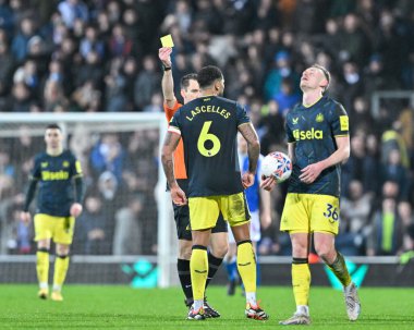 Newcastle United 'dan Jamaal Lascelles, Birleşik Krallık' ın Blackburn kentinde oynanan 5. Raund Blackburn Rovers - Newcastle United karşılaşmasında sarı kart aldı.