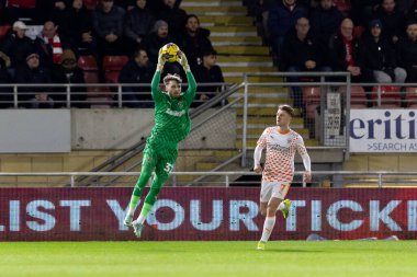 Blackpool takımından Daniel Grimshaw 27 Şubat 202 'de Londra Matchroom Stadyumu' nda oynanan 1.