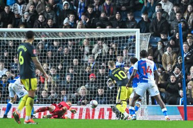 Newcastle United 'dan Anthony Gordon, Blackburn Rovers' dan Aynsley Pears 'ı 27 Şubat 202' de Birleşik Krallık 'taki Ewood Park' ta oynanan Blackburn Rovers-Newcastle maçında kurtardı.