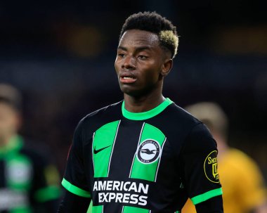 Brighton & Hove Albion takımından Simon Adingra, Birleşik Krallık 'ın başkenti Molineux' da oynanan 5. Raunt FA Cup karşılaşmasında Wolverhampton Wanderers ve Hove Albion 'a karşı.