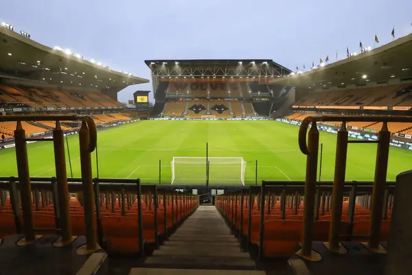 Birleşik Krallık 'ın Wolverhampton kenti Molineux' da Wolverhampton Wanderers ve Hove Albion 'a karşı oynanan 5. Raunt karşılaşması öncesinde stadyumun iç görünümü, 28 Şubat 202