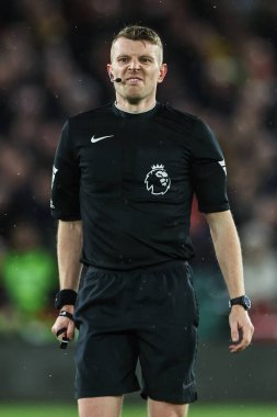 Hakem Samuel Barrott Premier Lig maçı sırasında Sheffield United ile Arsenal Bramall Lane, Sheffield, İngiltere 'de karşı karşıya geldi.