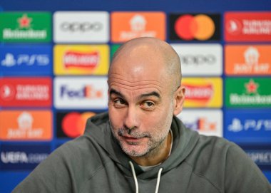 Manchester City Şampiyonlar Ligi Basın Konferansı sırasında 5 Mart 2024 'te Etihad Kampüsü' nde Manchester City 'nin Pep Guardiola teknik direktörü