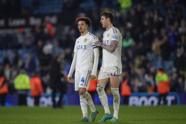 Leeds United 'dan Joe Rodon ve Leeds United' tan Ethan Ampadu, 5 Mart 202 'de Elland Road, Leeds, İngiltere' deki Leeds United-Stoke City maçında konuştular.