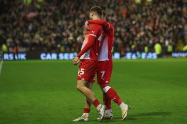 Barnsley 'den John Mcatee, 5 Mart 202' de Oakwell, Barnsley, Birleşik Krallık 'ta oynanan Sky Bet Lig 1 karşılaşmasında 1-0 kazanma hedefini kutluyor.