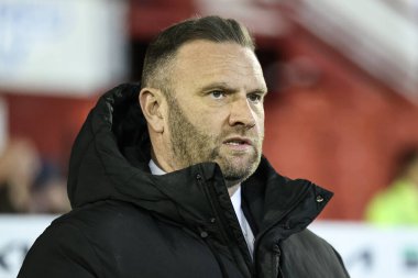 Ian Evatt, Bolton Wanderers 'ın Sky Bet Ligi 1 maçındaki menajeri Barnsley' e karşı Oakwell, Barnsley, Birleşik Krallık, 5 Mart 2024