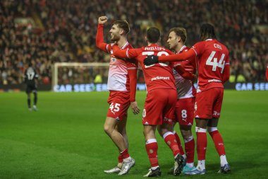 Barnsley 'den John Mcatee, 5 Mart 202' de Oakwell, Barnsley, Birleşik Krallık 'ta oynanan Sky Bet Lig 1 karşılaşmasında 1-0 kazanma hedefini kutluyor.