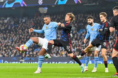 Manchester City 'den Manuel Akanji UEFA Şampiyonlar Ligi karşılaşmasında 1-0 öne geçiyor. Kopenhag Etihad Stadyumu, Manchester, İngiltere, 6 Mart 202