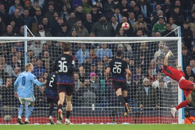 FC Kopenhag takımından Scott McKenna UEFA Şampiyonlar Ligi maçında Manchester City ile F.C. Kopenhag Etihad Stadyumu, Manchester, İngiltere, 6 Mart 202