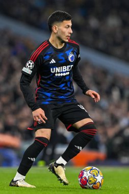 FC Kopenhag 'dan Roony Bardghji UEFA Şampiyonlar Ligi maçında Manchester City ile F.C. Kopenhag Etihad Stadyumu, Manchester, İngiltere, 6 Mart 202