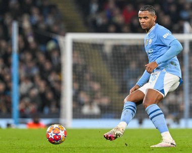 Manchester City ile F.C. arasındaki UEFA Şampiyonlar Ligi maçında Manchester City 'den Manuel Akanji pas attı. Kopenhag Etihad Stadyumu, Manchester, İngiltere, 6 Mart 202