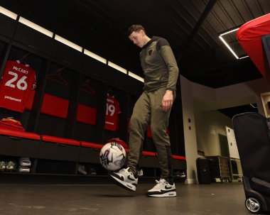 Barnsley 'li Mal de Gevigney, 9 Mart 2024' te Oakwell, Barnsley 'de oynanan Sky Bet Lig 1 maçı sırasında soyunma odasında.