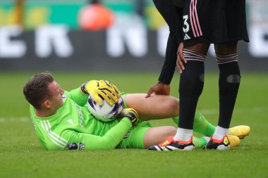 Fulham 'dan Bernd Leno sakatlandı, Premier Lig maçında Wolverhampton Wanderers Fulham' a karşı Molineux, Wolverhampton, İngiltere, 9 Mart 202