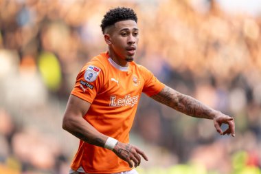 Blackpool takımından Jordan Lawrence-Gabriel 9 Mart 202 'de Bloomfield Road, Blackpool' da Blackpool-Portsmouth maçında