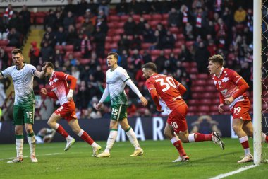 Barnsley 'den Adam Phillips 9 Mart 202' de Oakwell, Barnsley 'de oynanan Sky Bet 1 karşılaşmasında 1-4 öne geçti.