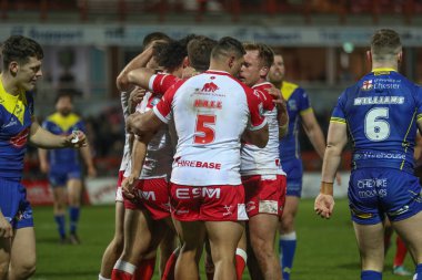 Warrington Wolves takımından Luke Thomas, 7 Mart 202 'de İngiltere' nin Hull kenti Kingston 'da oynanan Sewell Group Craven Park' ta oynanan 4.