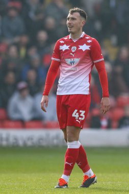 Barnsley takımından Josh Earl 9 Mart 202 'de Oakwell, Barnsley, İngiltere' de Lincoln City 'e karşı oynanan Sky Bet 1 karşılaşmasında