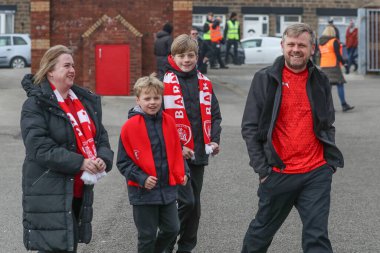 Taraftarlar Oakwell 'e 9 Mart 202' de Oakwell, Barnsley-Lincoln City maçında geldiler.