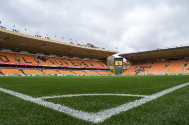 Wolverhampton Wanderers 'ın 9 Mart 202' de Molineux, Wolverhampton, Birleşik Krallık 'ta oynanan Premier Lig karşılaşmasında Wolverhampton Wanderers ile Fulham arasında oynanan karşılaşma öncesinde