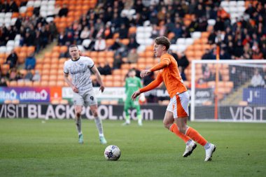 Blackpool takımından George Byers 9 Mart 202 'de Bloomfield Road, Blackpool' da Blackpool-Portsmouth maçında