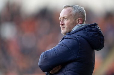 Neil Critchley Blackpool teknik direktörü Sky Bet 1 maçında Blackpool Portsmouth 'a karşı Bloomfield Road, Blackpool, İngiltere, 9 Mart 202