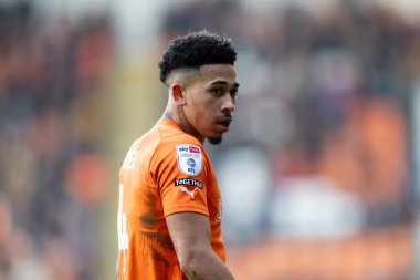 Blackpool takımından Jordan Lawrence-Gabriel 9 Mart 202 'de Bloomfield Road, Blackpool' da Blackpool-Portsmouth maçında