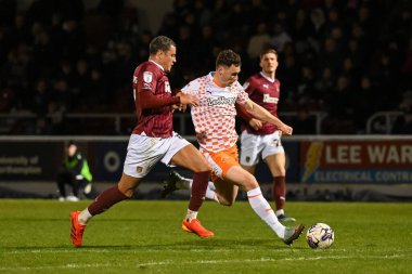Blackpool 'lu Matty Virtue, 12 Mart 202' de İngiltere 'nin Sixfields Stadyumu' nda oynanan Northampton Town-Blackpool maçında kalede gol atarken görülüyor.