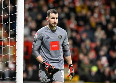 Harrogate Town 'dan James Belshaw, Sky Bet 2 karşılaşmasında Wrexham, Harrogate Town' a karşı SToK Cae Ras, Wrexham, İngiltere, 12 Mart 202