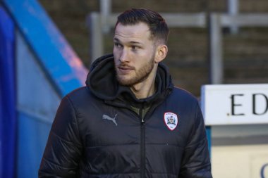 Barnsley 'den Jamie McCart, 12 Mart 202' de İngiltere, Carlisle, Brunton Park 'taki Carlisle United ile Barnsley arasındaki Sky Bet 1 maçı sırasında geldi.