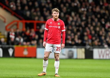 Wrexham 'dan Andy Cannon, Wrexham - Harrogate Town maçı sırasında SToK Cae Ras, Wrexham, İngiltere, 12 Mart 202