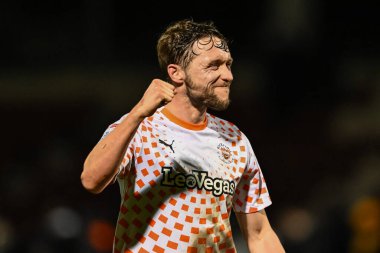 Blackpool 'dan Matthew Pennington, 12 Mart 202' de İngiltere 'nin Sixfields Stadyumu' nda oynanan Northampton Town-Blackpool maçının bitişini kutluyor.