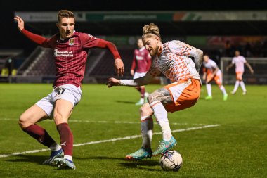 Blackpool takımından Hayden Coulson, 12 Mart 202 'de Northampton Town, Northampton Stadyumu' nda Blackpool 'a karşı oynanan Sky Bet 1 karşılaşmasında maç yapıyor.
