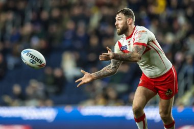 St. Helens takımından Daryl Clark, 15 Mart 202 tarihinde Leeds Stadyumu 'nda oynanan 5. Betfred Süper Lig karşılaşmasında pas verdi.