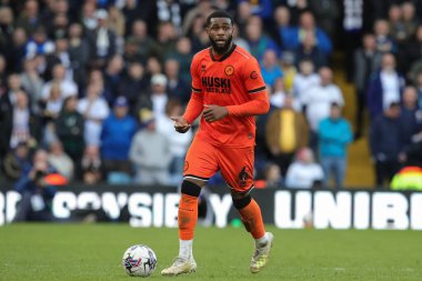 Millwall 'dan Japhet Tanganga, 17 Mart 202' de Leeds United ile Millwall arasındaki Gökyüzü İddia Şampiyonası maçında topa vuruyor.