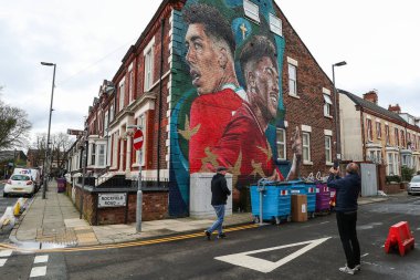 Liverpool 'un eski oyuncusu Roberto Firmino için UEFA Avrupa Ligi karşılaşması öncesinde Anfield, Liverpool, Birleşik Krallık' ta Liverpool - Sparta Prag maçında bir duvar resmi, 14 Mart 202