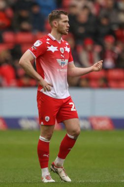 Barnsley 'den Jamie McCart Sky Bet Ligi 1 maçı sırasında Barnsley ile Cheltenham Town arasında Oakwell, Barnsley, İngiltere' de, 16 Mart 202