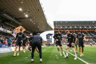 Wolverhampton Wanderers, Birleşik Krallık 'ın başkenti Molineux' da oynanan ve 16 Mart 202 'de oynanan, Emirates FA Cup Quarter- final maçı öncesinde oynanan maç öncesi ısınma maçında oynadı.