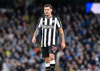 Newcastle United 'dan Bruno Guimares, 16 Mart 2024 tarihinde Birleşik Krallık Etihad Stadyumu' nda Manchester City ile Newcastle United arasındaki son karşılaşma sırasında